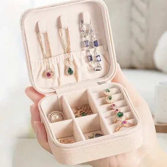 Travel Jewelry Box NWOT - Picture 4 of 4